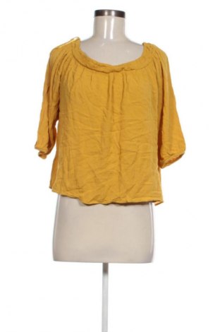 Γυναικεία μπλούζα Stradivarius, Μέγεθος L, Χρώμα Κίτρινο, Τιμή 7,99 €