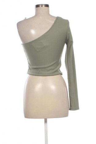 Damen Shirt Stradivarius, Größe M, Farbe Grün, Preis € 5,99