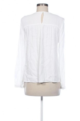 Damen Shirt Unbranded, Größe M, Farbe Weiß, Preis 9,72 €