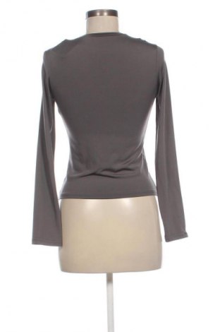 Дамска блуза Unbranded, Размер S, Цвят Сив, Цена 8,99 лв.