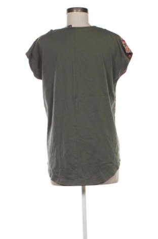 Дамска блуза Unbranded, Размер M, Цвят Многоцветен, Цена 19,55 лв.