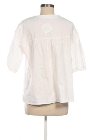 Дамска блуза Unbranded, Размер L, Цвят Бял, Цена 19,00 лв.