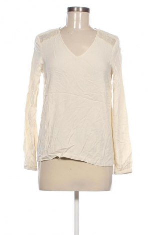Дамска блуза Vero Moda, Размер XS, Цвят Екрю, Цена 7,99 лв.