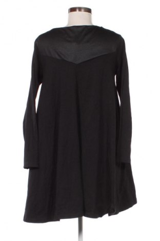 Damen Shirt Vogue, Größe M, Farbe Schwarz, Preis 10,99 €