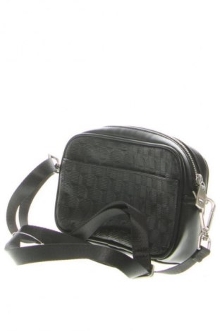 Γυναικεία τσάντα Guess, Χρώμα Μαύρο, Τιμή 164,99 €