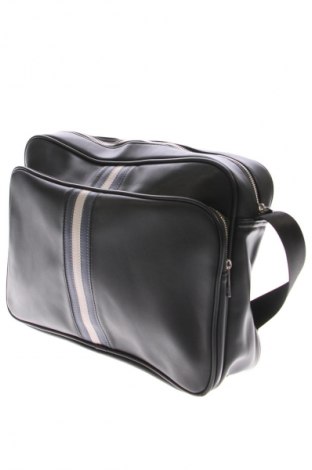 Γυναικεία τσάντα Pier One, Χρώμα Μαύρο, Τιμή 18,99 €