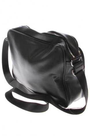 Γυναικεία τσάντα Pier One, Χρώμα Μαύρο, Τιμή 18,99 €