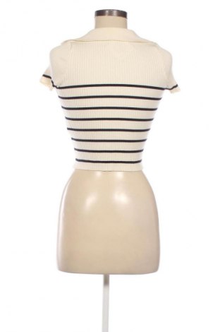 Дамска жилетка Bershka, Размер S, Цвят Многоцветен, Цена 26,99 лв.