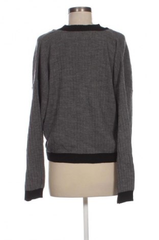 Damen Strickjacke Trendyol, Größe M, Farbe Grau, Preis 18,99 €