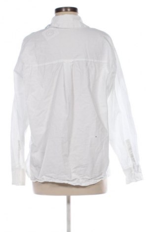 Γυναικείο πουκάμισο Pull&Bear, Μέγεθος S, Χρώμα Λευκό, Τιμή 12,79 €
