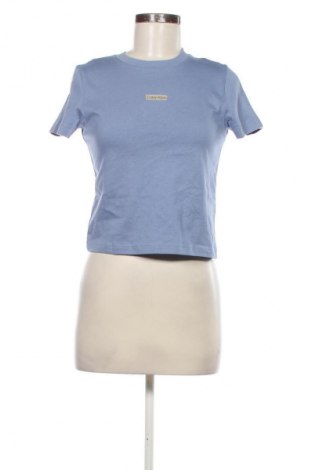 Дамска тениска Calvin Klein Jeans, Размер XS, Цвят Син, Цена 68,99 лв.
