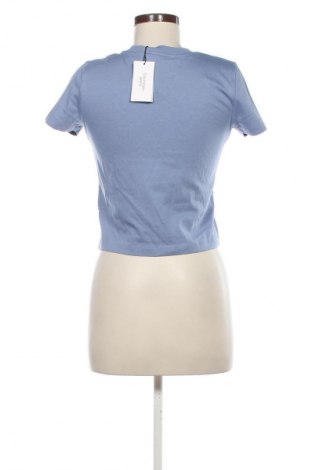 Дамска тениска Calvin Klein Jeans, Размер XS, Цвят Син, Цена 68,99 лв.
