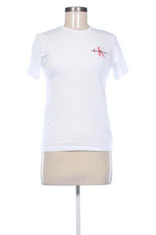 Дамска тениска Calvin Klein Jeans, Размер L, Цвят Бял, Цена 34,00 лв.