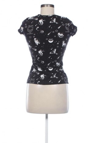 Γυναικείο t-shirt Cropp, Μέγεθος XS, Χρώμα Πολύχρωμο, Τιμή 6,99 €