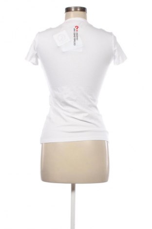 Γυναικείο t-shirt Guess, Μέγεθος S, Χρώμα Λευκό, Τιμή 40,99 €