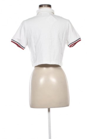 Γυναικείο t-shirt Guess, Μέγεθος S, Χρώμα Λευκό, Τιμή 24,48 €