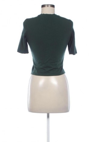 Γυναικείο t-shirt Monki, Μέγεθος S, Χρώμα Πράσινο, Τιμή 6,14 €