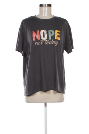 Γυναικείο t-shirt SHEIN, Μέγεθος XL, Χρώμα Γκρί, Τιμή 8,70 €