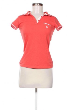 Дамска тениска U.S. Polo Assn., Размер S, Цвят Червен, Цена 34,99 лв.