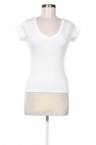 Дамска тениска Y.Yendi, Размер M, Цвят Бял, Цена 28,00 лв.