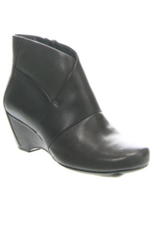 Női bokacsizma Clarks, Méret 35, Szín Szürke, Ár 47 879 Ft