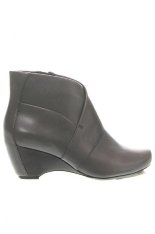 Női bokacsizma Clarks, Méret 36, Szín Szürke, Ár 47 879 Ft