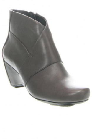 Női bokacsizma Clarks, Méret 36, Szín Szürke, Ár 47 879 Ft