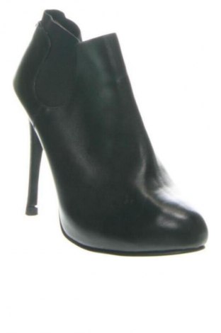 Damen Stiefeletten Guess, Größe 36, Farbe Schwarz, Preis € 142,86