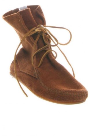 Дамски боти Minnetonka, Размер 38, Цвят Кафяв, Цена 104,99 лв.