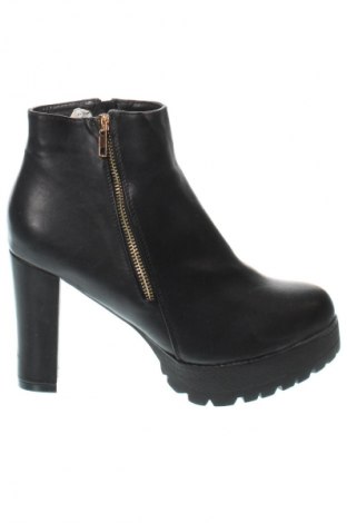 Dámské boty  Rainbow, Velikost 40, Barva Černá, Cena  599,00 Kč