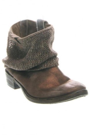 Damen Stiefeletten Tamaris, Größe 38, Farbe Braun, Preis 45,99 €