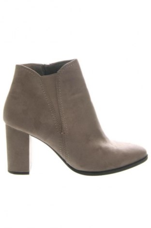 Dámské boty  Tamaris, Velikost 41, Barva Krémová, Cena  1 443,00 Kč