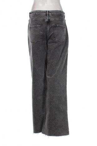 Dámské džíny  About You, Velikost L, Barva Šedá, Cena  759,00 Kč