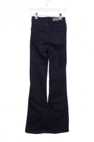 Дамски дънки Amisu, Размер XXS, Цвят Син, Цена 29,33 лв.