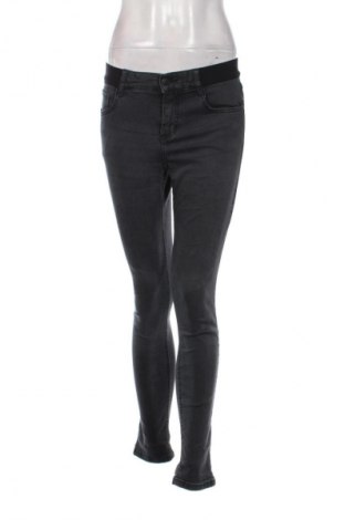 Damen Jeans Angels, Größe M, Farbe Grau, Preis 7,99 €
