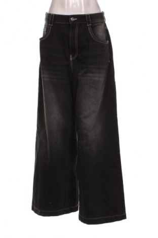 Blugi de femei Bershka, Mărime M, Culoare Negru, Preț 145,99 Lei