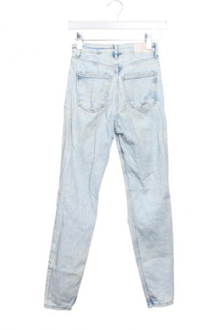 Női farmernadrág Bershka, Méret XXS, Szín Kék, Ár 5 399 Ft