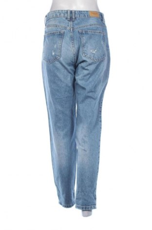 Γυναικείο Τζίν Bershka, Μέγεθος M, Χρώμα Μπλέ, Τιμή 15,44 €