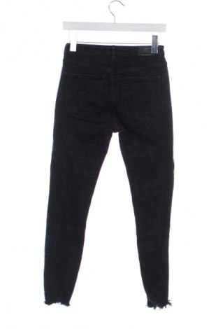 Dámské džíny  Bershka, Velikost XS, Barva Černá, Cena  367,00 Kč