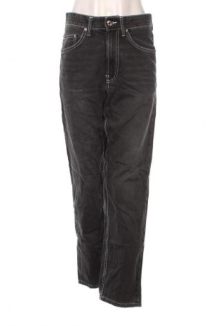 Damskie jeansy Bershka, Rozmiar M, Kolor Czarny, Cena 56,99 zł