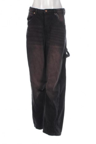 Damskie jeansy Bershka, Rozmiar M, Kolor Czarny, Cena 98,99 zł