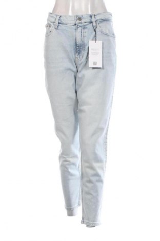 Dámské džíny  Calvin Klein Jeans, Velikost M, Barva Modrá, Cena  3 049,00 Kč