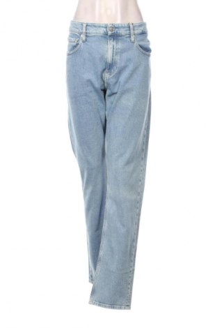 Дамски дънки Calvin Klein Jeans, Размер 3XL, Цвят Син, Цена 85,89 €