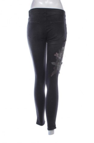 Damen Jeans Cartoon, Größe S, Farbe Schwarz, Preis 9,99 €