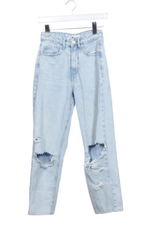 Дамски дънки Cropp, Размер XS, Цвят Син, Цена 19,61 лв.