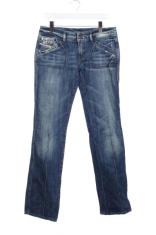 Blugi de femei Diesel, Mărime M, Culoare Albastru, Preț 225,99 Lei