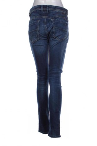 Дамски дънки Diesel, Размер L, Цвят Син, Цена 63,99 лв.