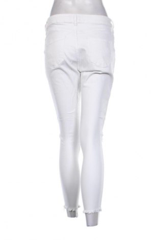 Дамски дънки F&F, Размер L, Цвят Бял, Цена 29,15 лв.