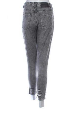 Damskie jeansy Fb Sister, Rozmiar M, Kolor Szary, Cena 47,99 zł