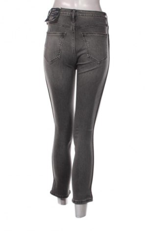 Damen Jeans Gap, Größe S, Farbe Grau, Preis 31,99 €